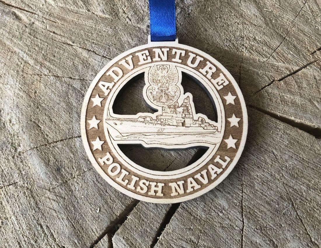 Projekt drewnianych medali 983