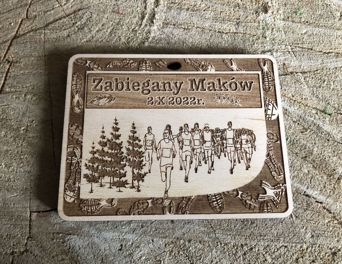 Projekt drewnianych medali 984