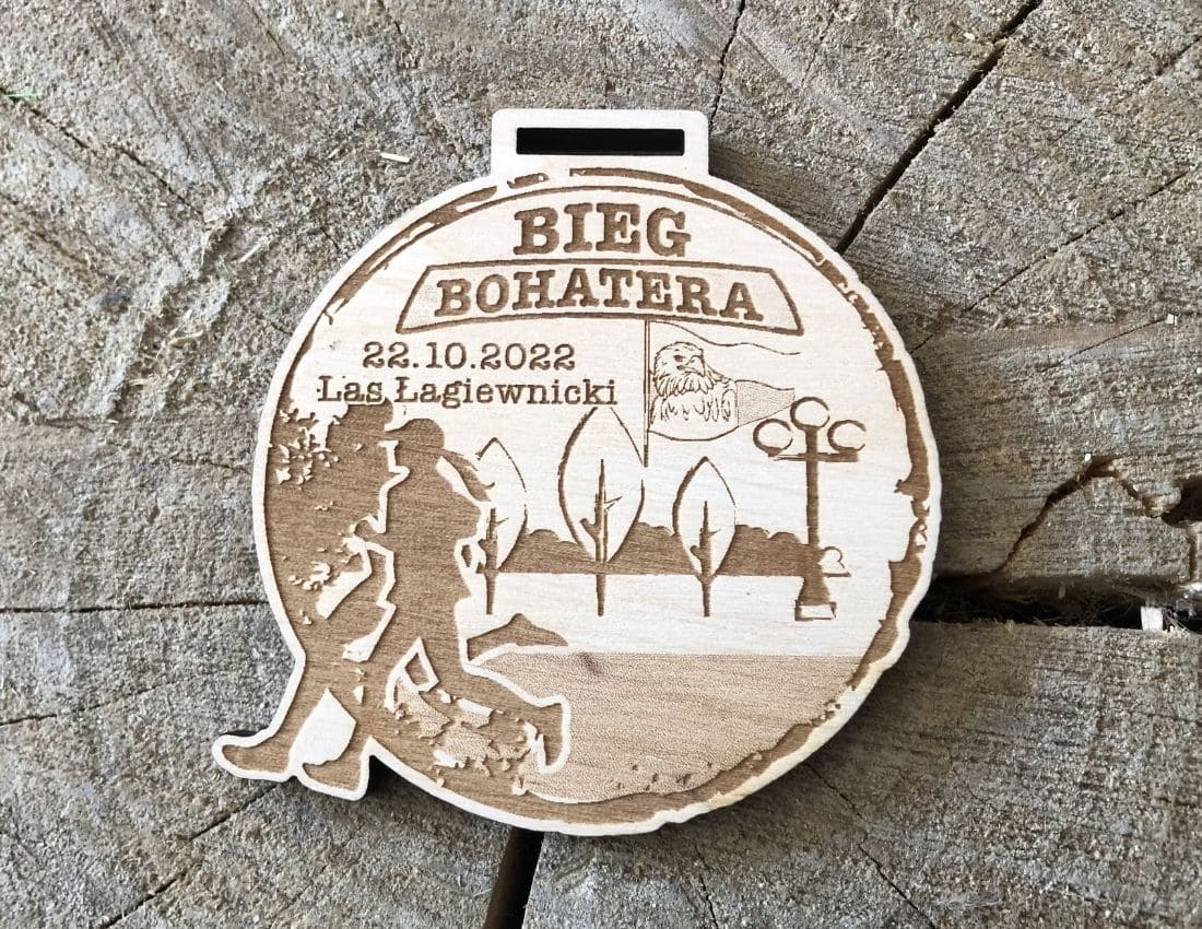 Projekt drewnianych medali 1015