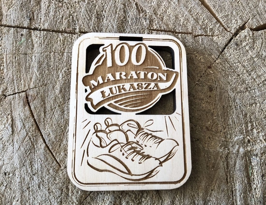 Projekt drewnianych medali 1017