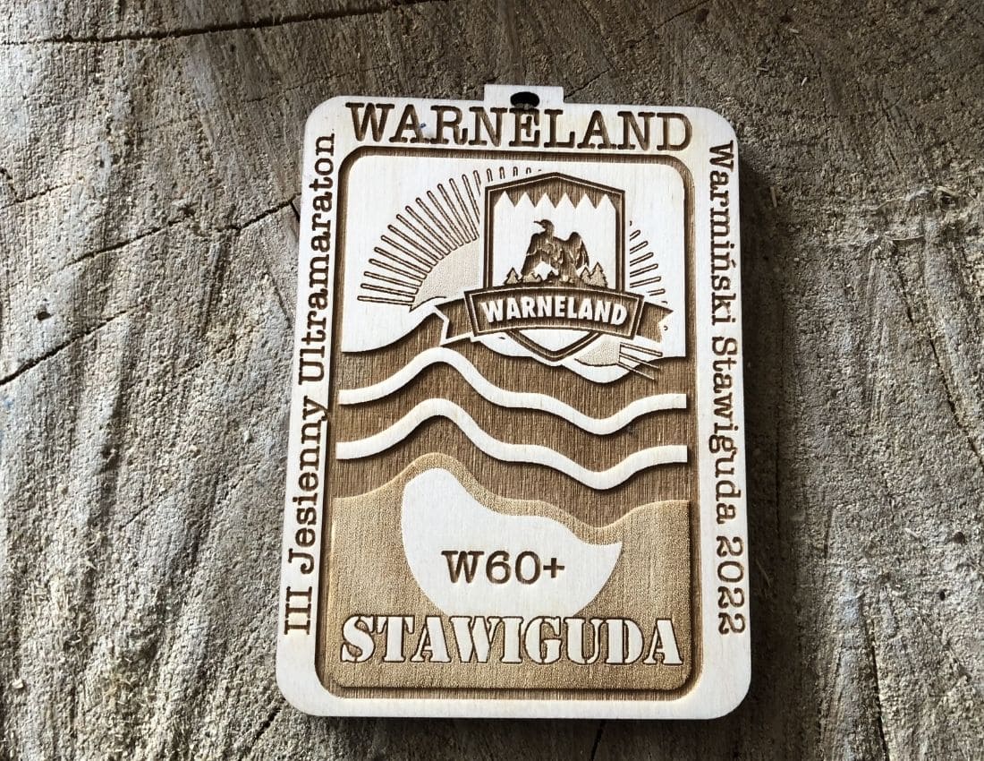 Projekt drewnianych medali 1018