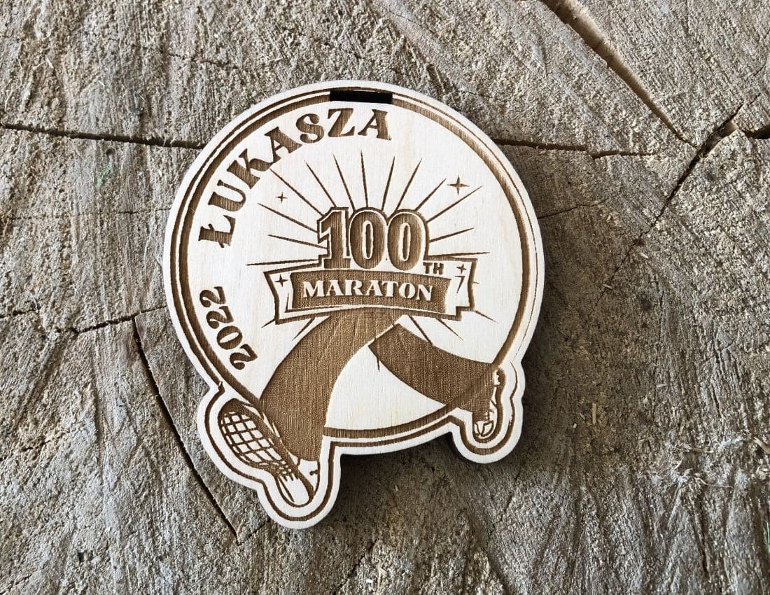 Projekt drewnianych medali 1038