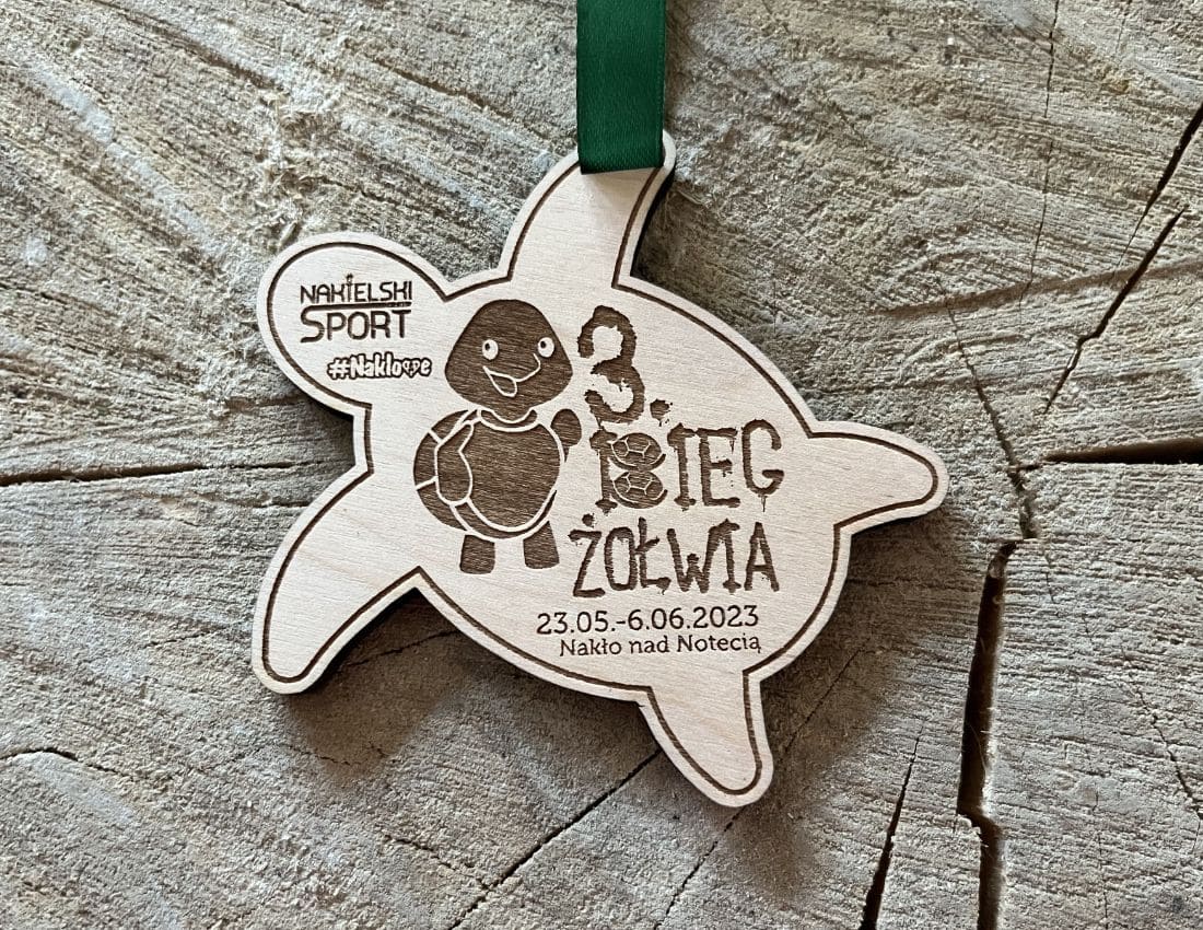 Projekt drewnianych medali 1340