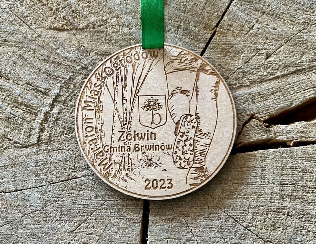 Projekt drewnianych medali 1344