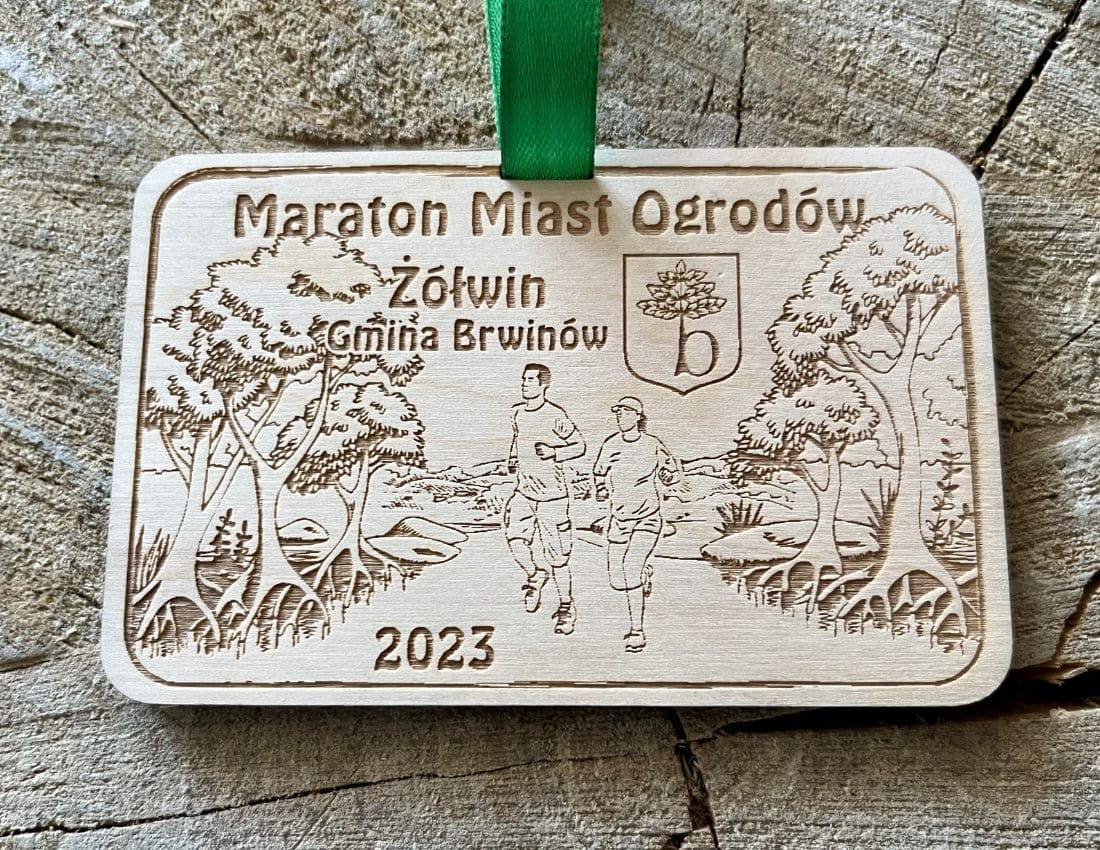 Projekt drewnianych medali 1350