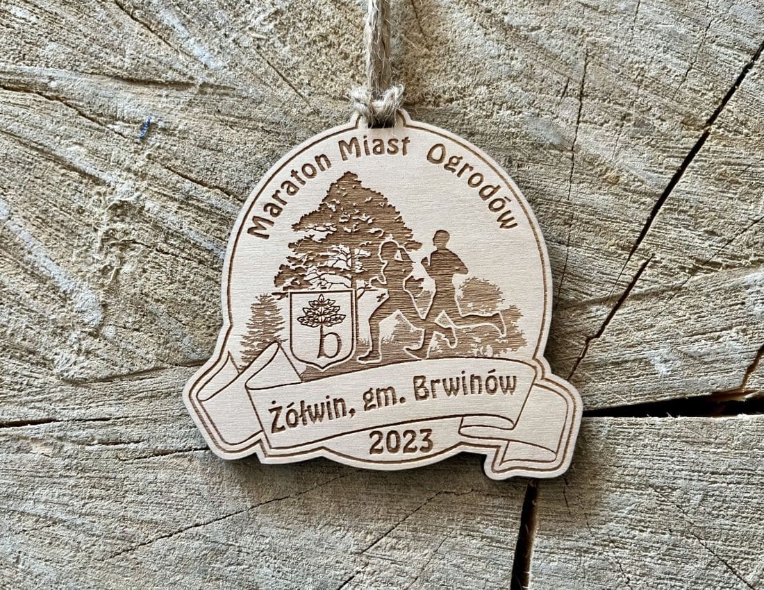 Projekt drewnianych medali 1329