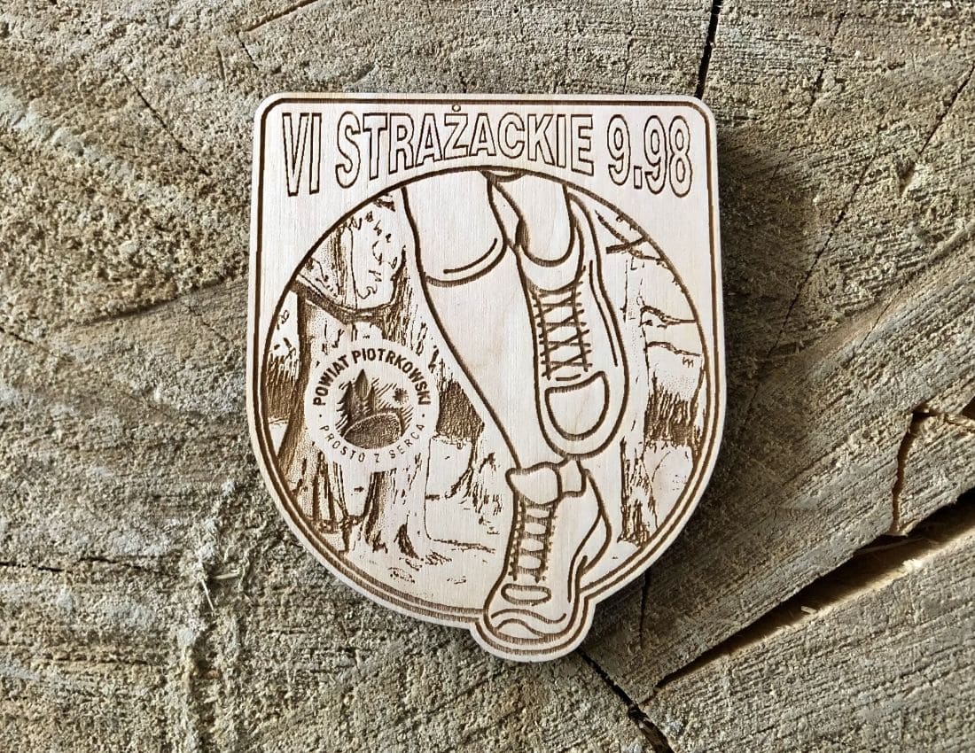 Projekt drewnianych medali 1215