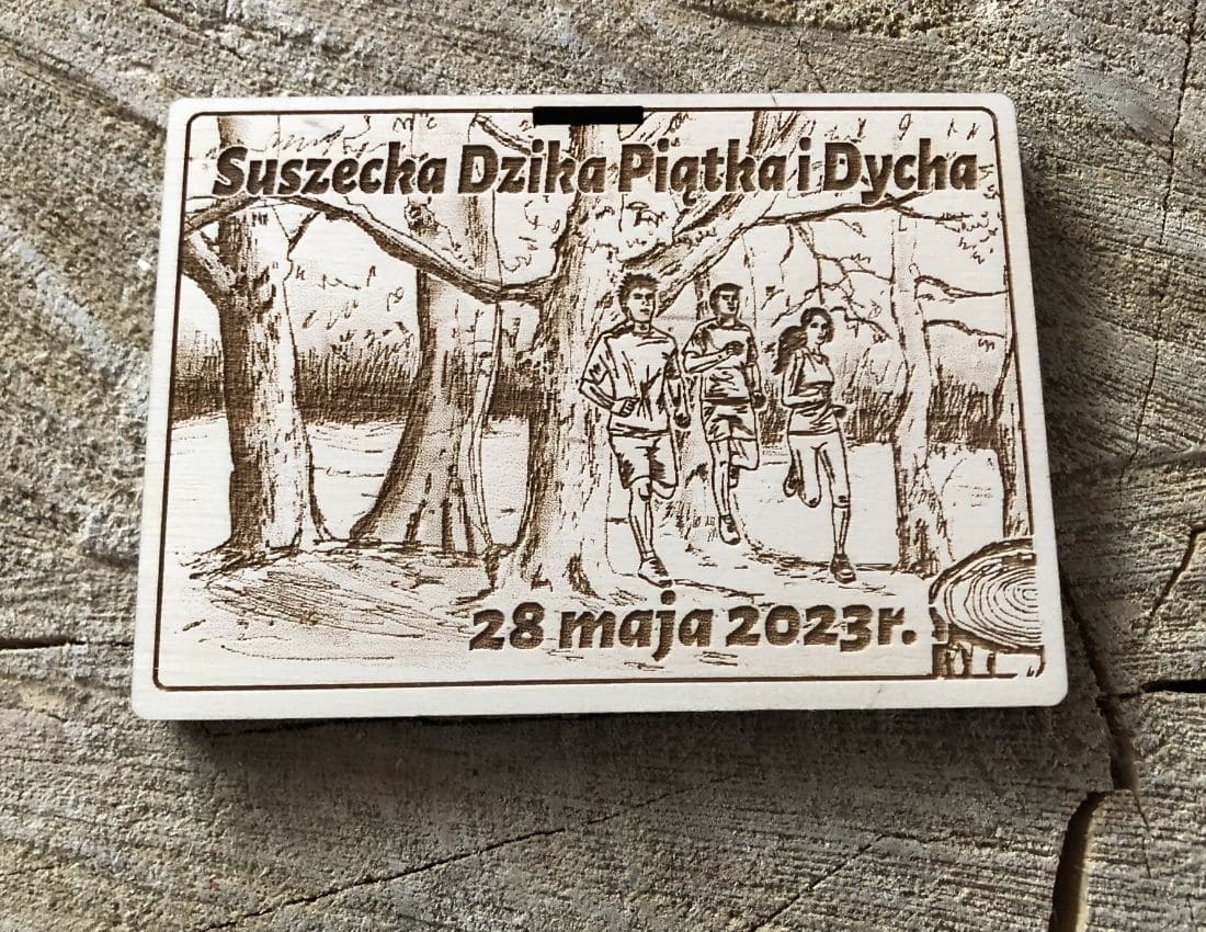 Projekt drewnianych medali 1236