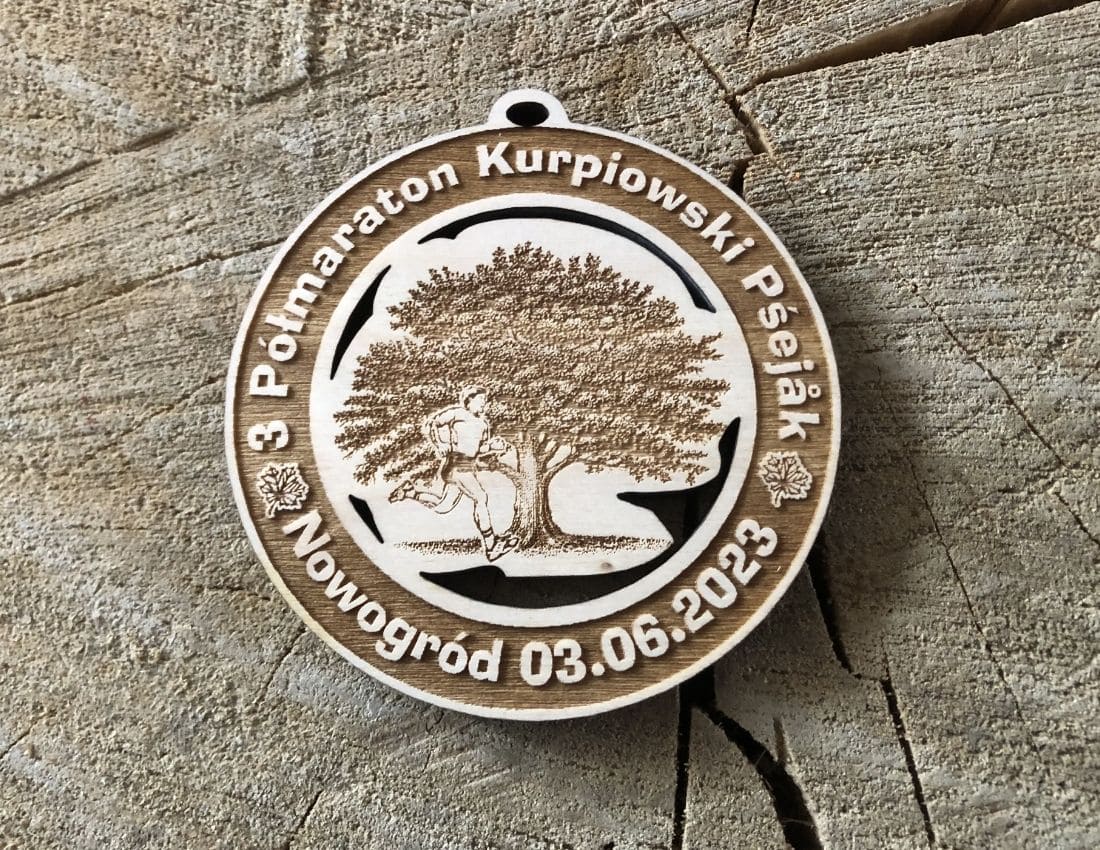 Projekt drewnianych medali 1261