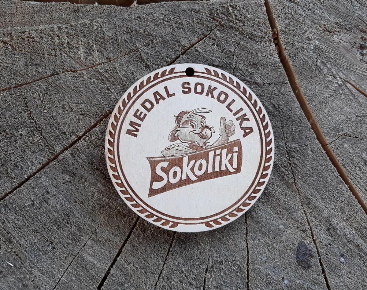 Projekt drewnianych medali 2383