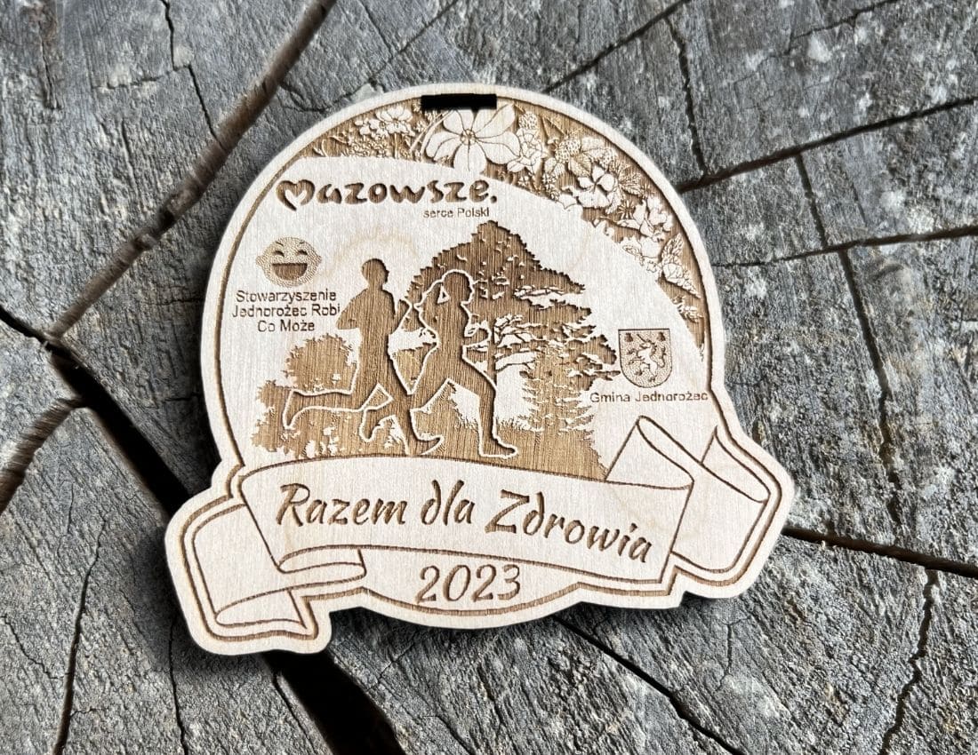 Projekt drewnianych medali 1396