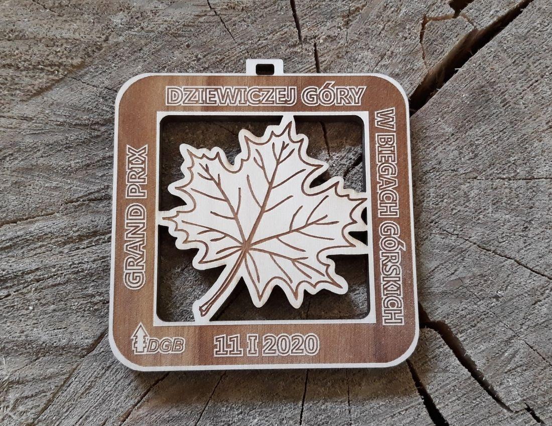 Projekt drewnianych medali 1752