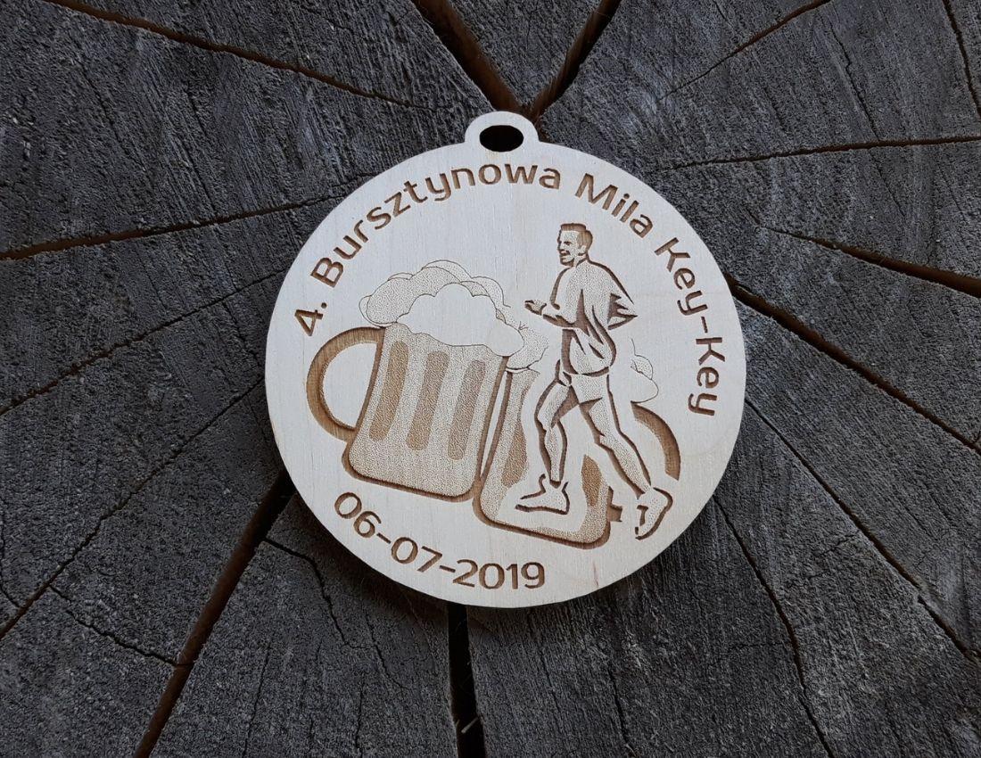 Projekt drewnianych medali 1968