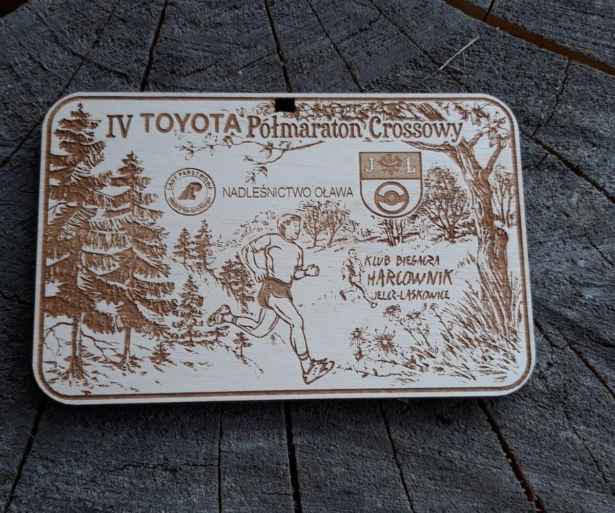 Projekt drewnianych medali 1907