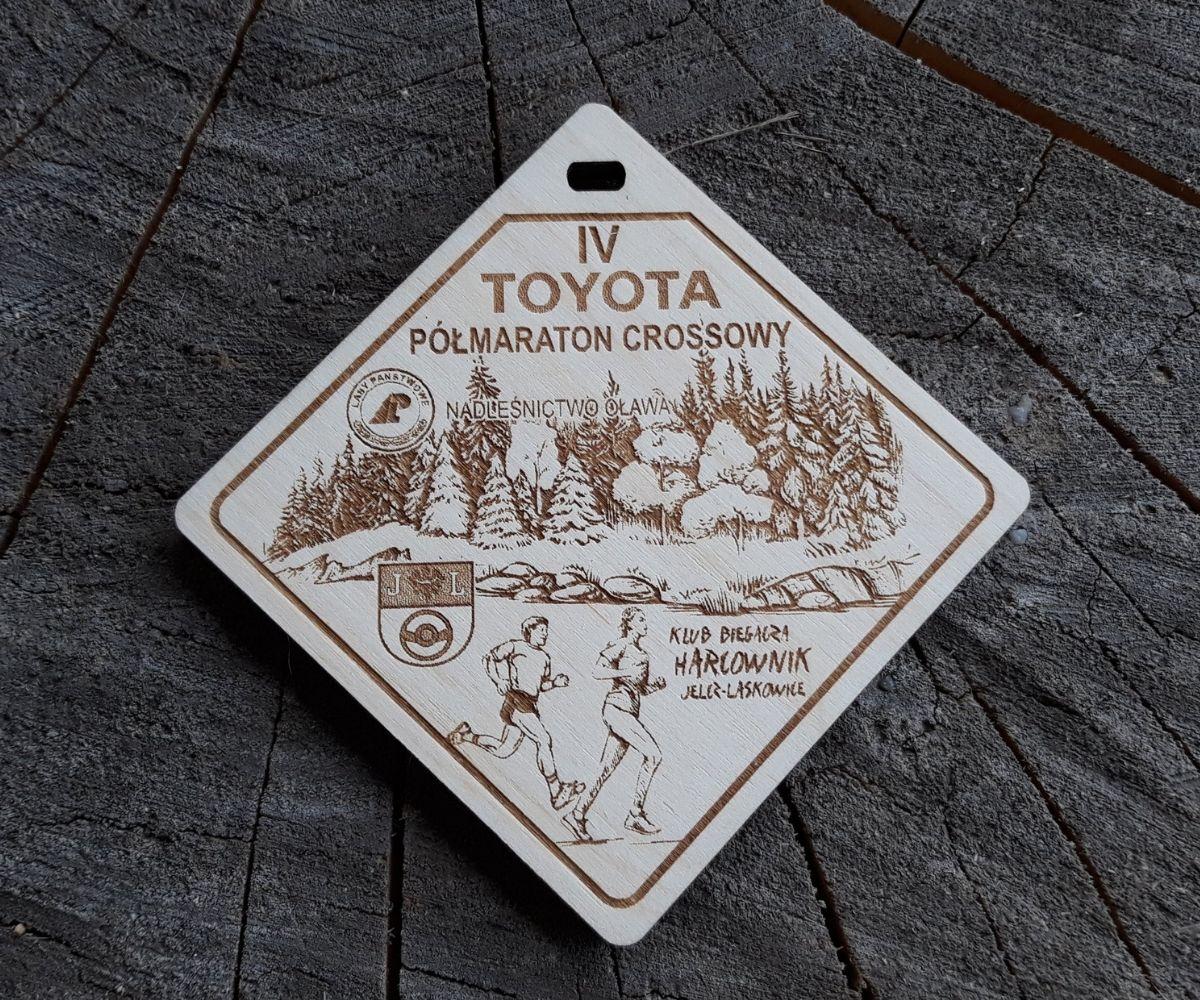 Projekt drewnianych medali 1906