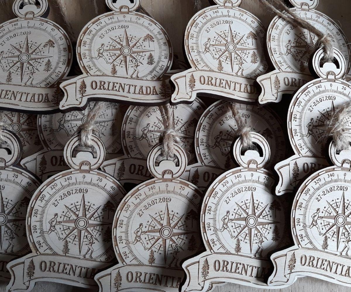 Projekt drewnianych medali 1942