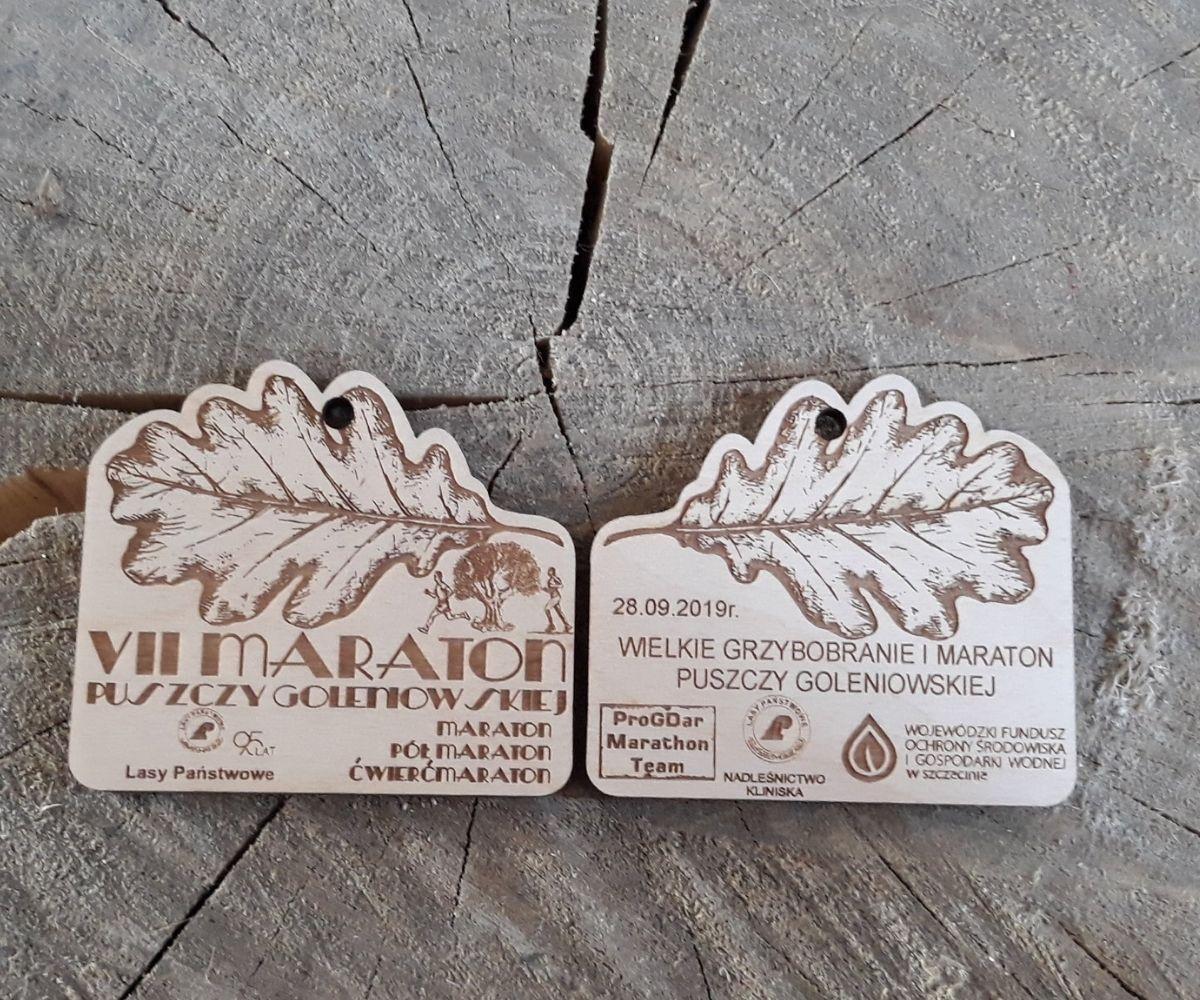 Projekt drewnianych medali 1958