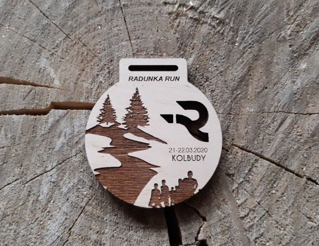 Projekt drewnianych medali 1701