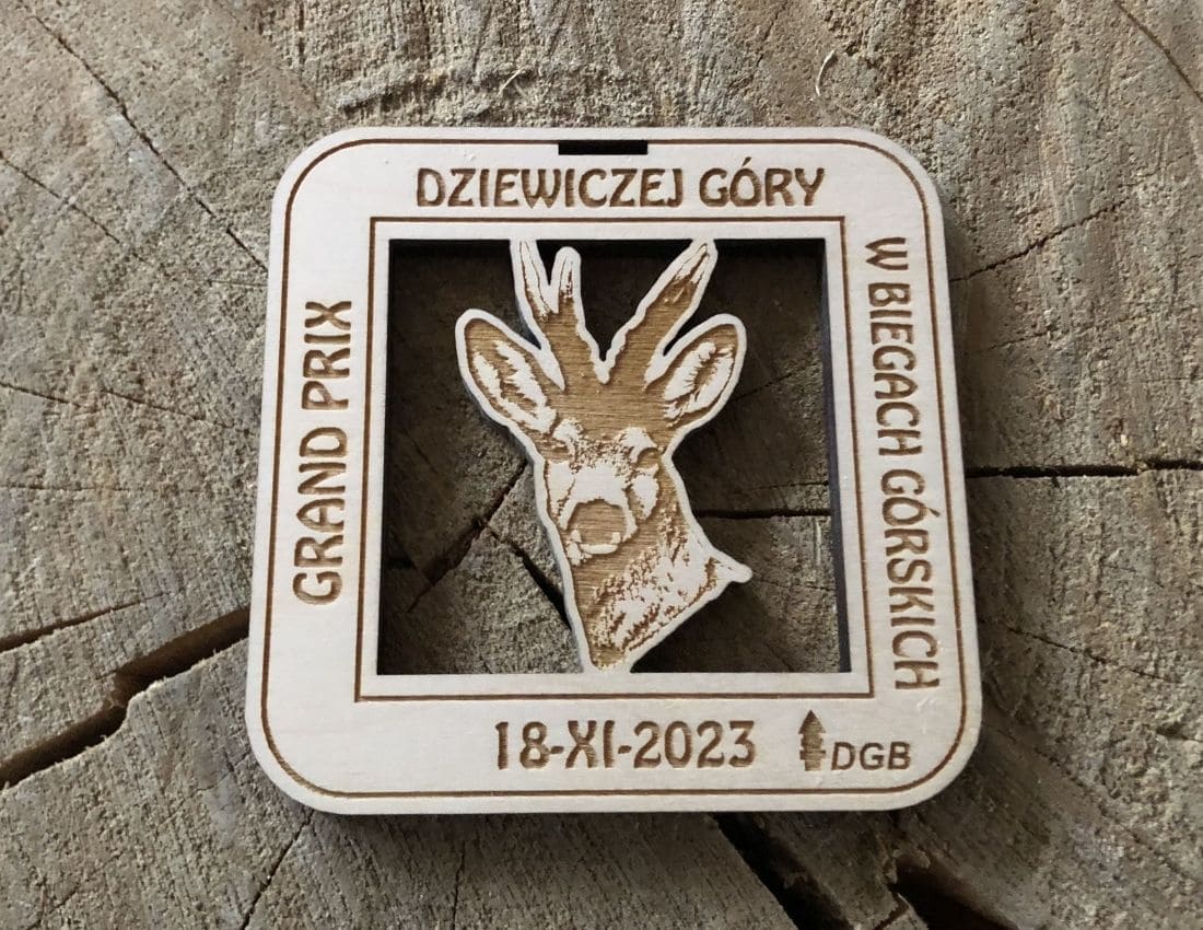 Projekt drewnianych medali 1510