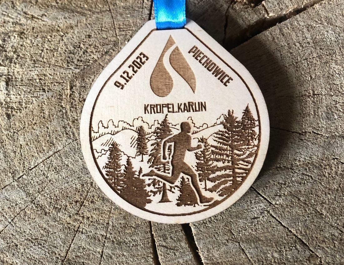 Projekt drewnianych medali 1585