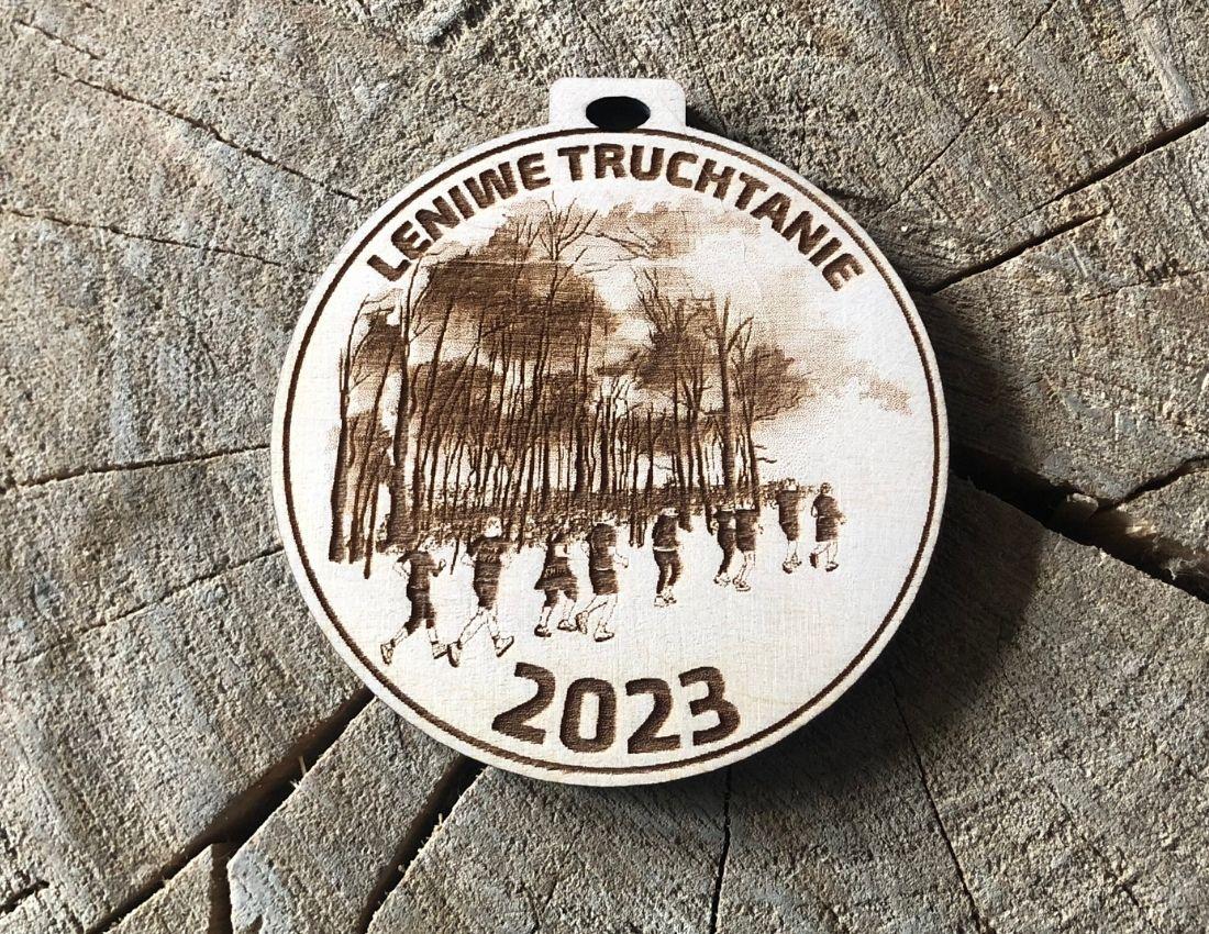 Projekt drewnianych medali 1586